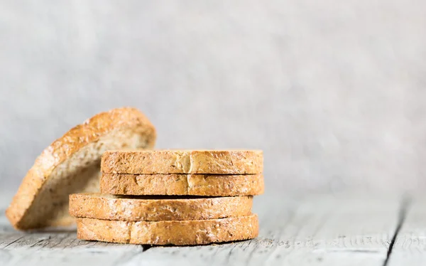 Rostat bröd — Stockfoto