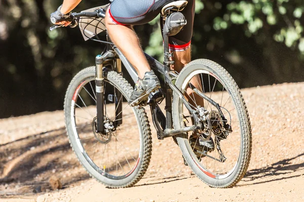 Mountain biking — Stock Photo, Image