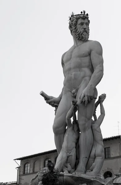 Standbeeld van Neptunus — Stockfoto