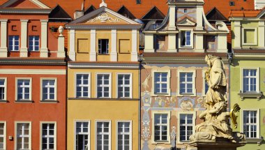 Poznan, Polonya 'daki Eski Pazar' ın Mimarisi