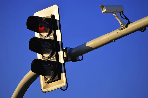Traffic lights over a blue sky — Stock Photo, Image