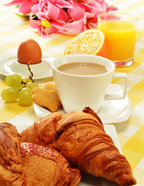 Composizione con colazione in tavola — Foto Stock