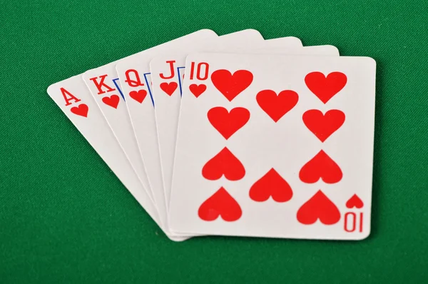 Sammansättning med spelkort på gröna bordet — Stockfoto