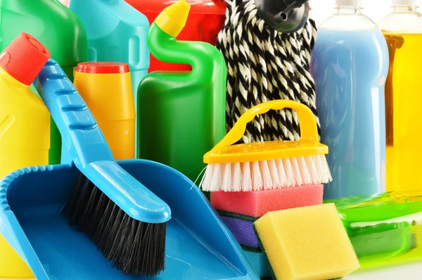 Složení detergentu láhve a chemické čištění supplie — Stock fotografie