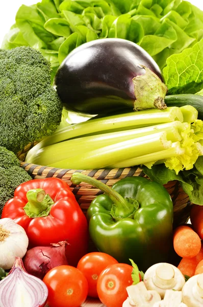 Composizione con varietà di verdure crude — Foto Stock