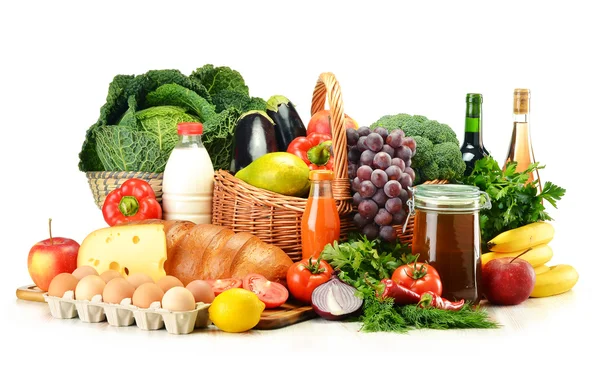 Lebensmittelprodukte wie Gemüse, Obst, Milchprodukte und Getränke — Stockfoto