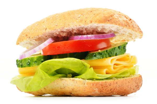 Sandwich isoliert auf weißem Hintergrund — Stockfoto