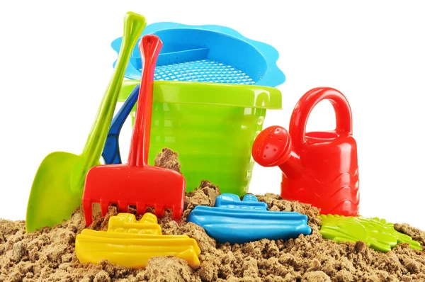Giocattoli di plastica per bambini per giocare in sabbiera o su una spiaggia — Foto Stock