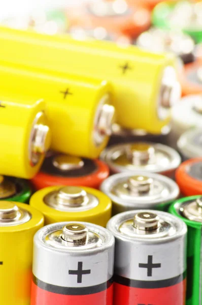 Sammansättning med alkaliska batterier. Kemiskt avfall — Stockfoto