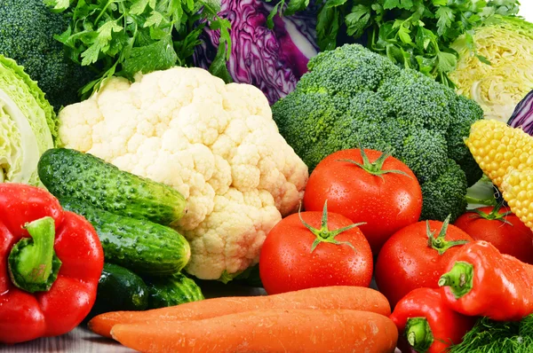Composición con variedad de verduras frescas crudas ecológicas —  Fotos de Stock