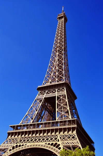 De Eiffeltoren in Parijs, Frankrijk — Stockfoto