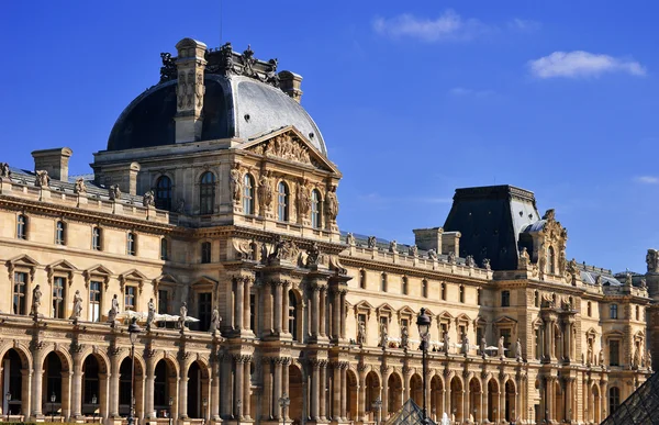 Louvre Museum in Paris, France — Stock Photo, Image