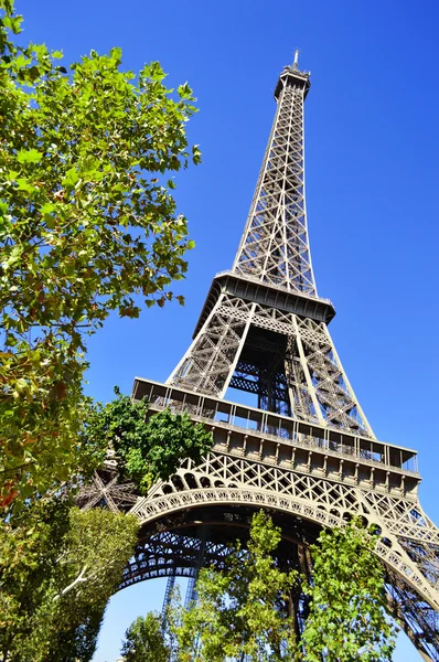 De Eiffeltoren in Parijs, Frankrijk — Stockfoto