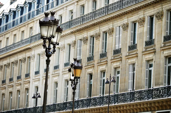 Arquitetura parisiense histórica original — Fotografia de Stock