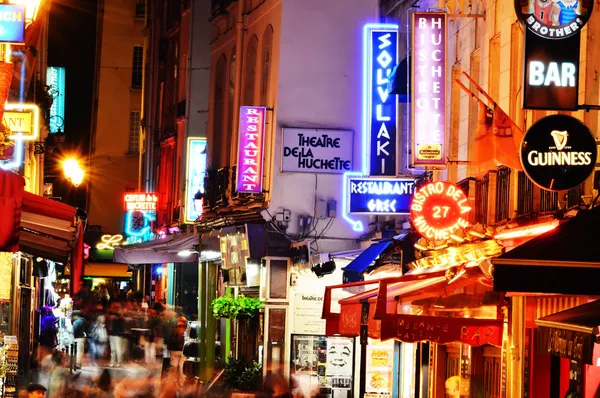 Lateinisches Viertel von Paris bei Nacht — Stockfoto