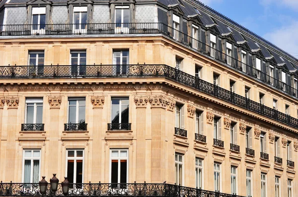 Arquitetura parisiense histórica original — Fotografia de Stock