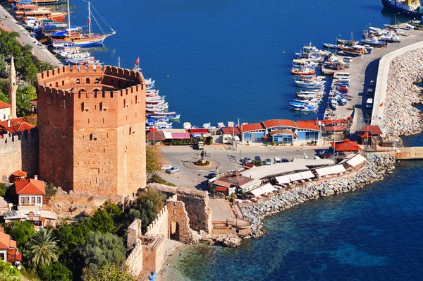 View of Alanya harbor form Alanya peninsula. Turkish Riviera — Stock Photo, Image