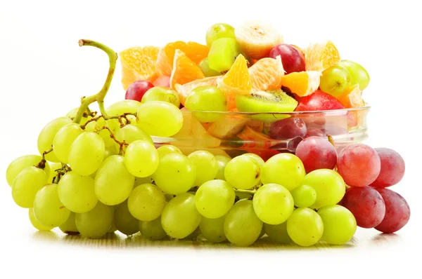 Salátová mísa ovoce izolované na bílém — Stock fotografie