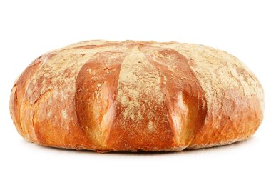 geleneksel olarak pişmiş ekmek üzerine beyaz izole büyük somun