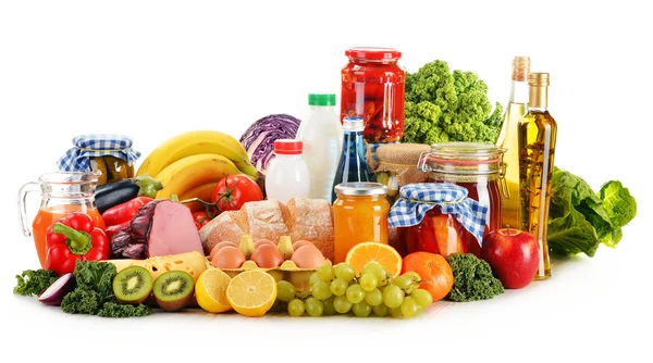 Composición con variedad de productos de comestibles aislados en blanco — Foto de Stock
