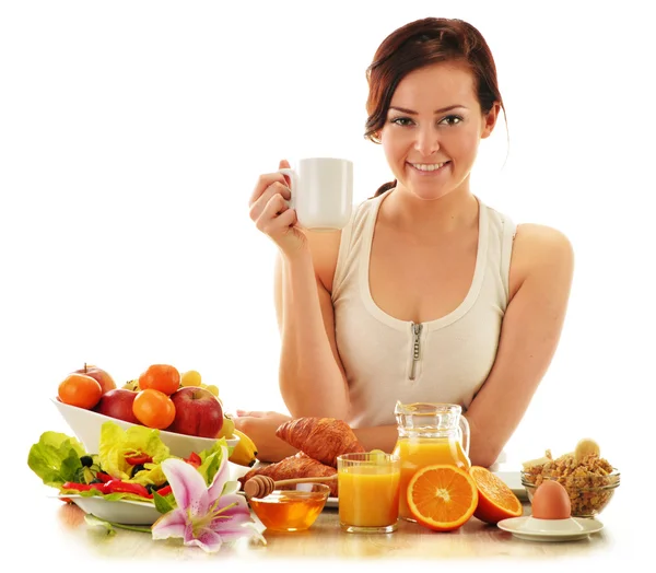 Giovane donna che fa colazione. Dieta equilibrata — Foto Stock