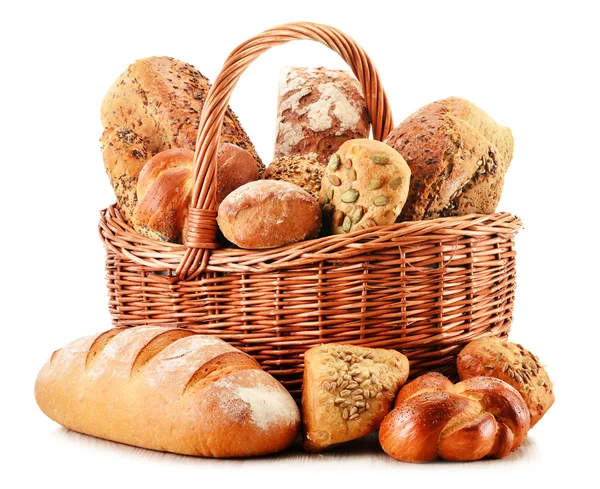 Composition avec une variété de produits de boulangerie isolés sur blanc — Photo