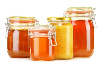 kavanoz bal üzerine beyaz izole ile kompozisyon