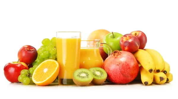 Σύνθεση με ποικιλία από φρέσκα φρούτα. ισορροπημένη διατροφή — Φωτογραφία Αρχείου