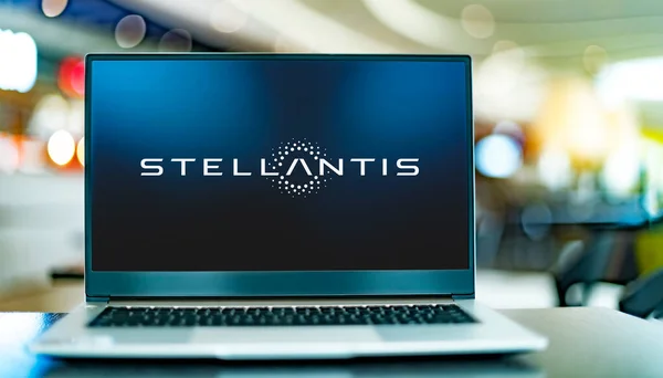 Poznan Pol Oct 2021 Laptop Computer Displaying Logo Stellantis Multinational — Stock Photo, Image