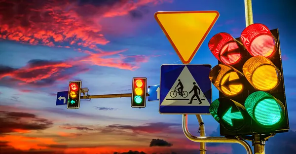 교차로의 신호등 — 스톡 사진