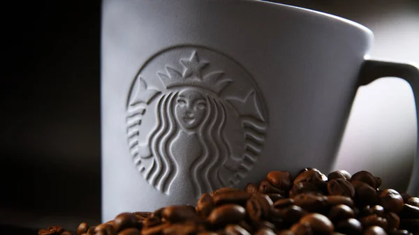 Познан Пол Октября 2021 Года Cup Starbucks Название Кофейни Сети — стоковое фото