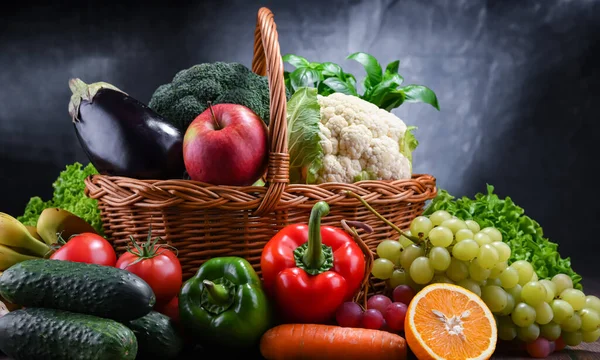 Composición Con Una Variedad Verduras Frutas Orgánicas — Foto de Stock