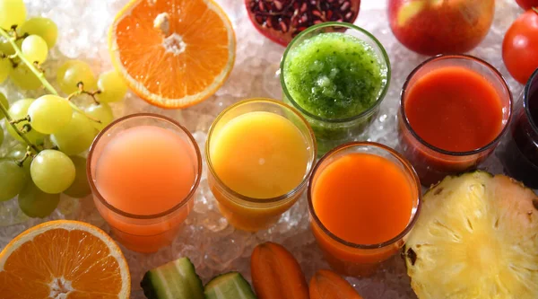 Verres Avec Jus Fruits Légumes Frais Biologiques Régime Désintoxication — Photo