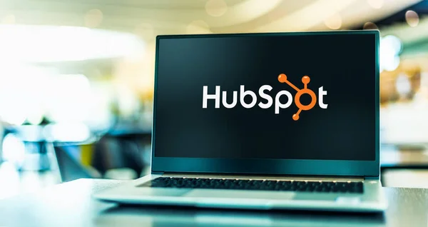 Poznan Pol Mayo 2021 Computadora Portátil Que Muestra Logotipo Hubspot — Foto de Stock