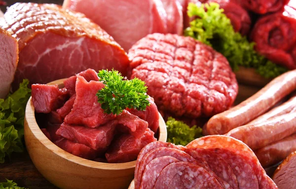 Composizione Con Prodotti Base Carne Assortiti — Foto Stock