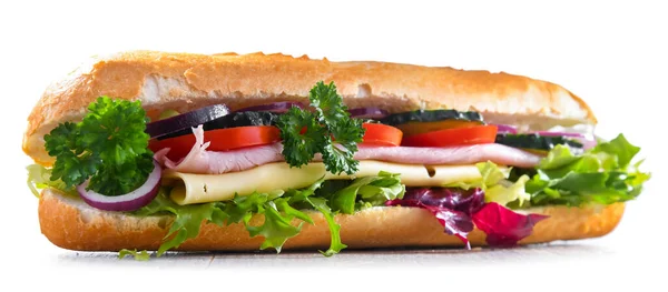 Sandwich Con Formaggio Prosciutto Verdure Fresche Isolate Bianco — Foto Stock