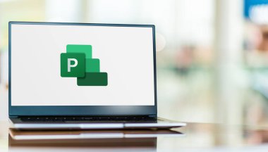 POZNAN, POL - SEP 23, 2020: Microsoft tarafından geliştirilen ve satılan bir proje yönetimi yazılım ürünü olan Microsoft Project 'in logosu