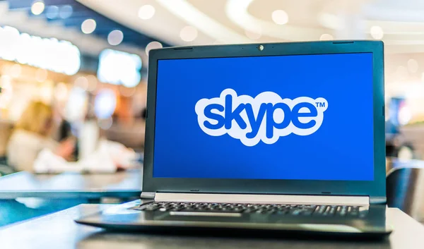 Poznan Pol Abril 2020 Ordenador Portátil Que Muestra Logotipo Skype —  Fotos de Stock