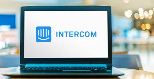 Poznan Pol Sep 2020 Laptop Számítógép Megjelenítő Logó Intercom Egy — Stock Fotó