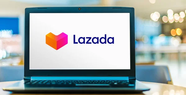 Poznan Pol Sep 2020 Computer Portatile Che Mostra Logo Lazada — Foto Stock