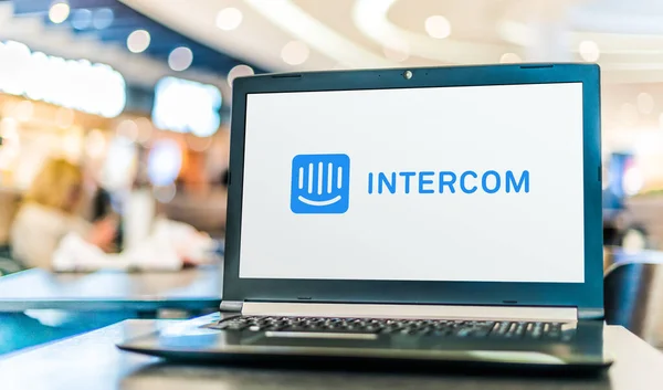 Poznan Pol Sep 2020 Laptop Számítógép Megjelenítő Logó Intercom Egy — Stock Fotó