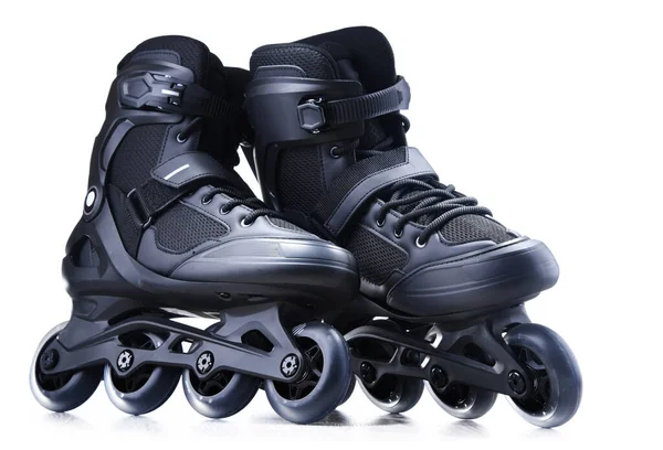 Par Patins Inline Pretos Isolados Fundo Branco — Fotografia de Stock