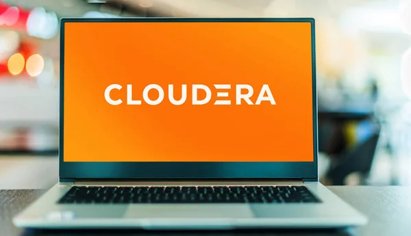 Poznan Pol Oct 2021 Laptop Computer Displaying Logo Cloudera Inc — Stock Photo, Image