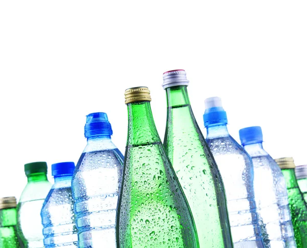 Composición Con Diferentes Tipos Botellas Que Contienen Agua Mineral Aislada —  Fotos de Stock