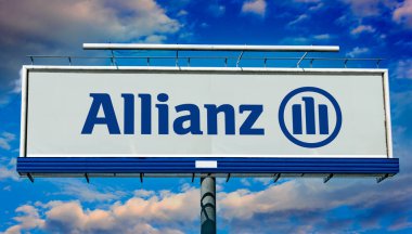 POZNAN, POL - 1 Mayıs 2022: Münih, Almanya merkezli finans hizmetleri şirketi Allianz 'ın logosunu gösteren reklam panosu