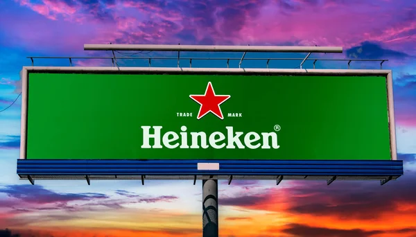Poznan Pol May 2022 Advertisement Billboard Displaying Logo Heineken Dutch —  Fotos de Stock