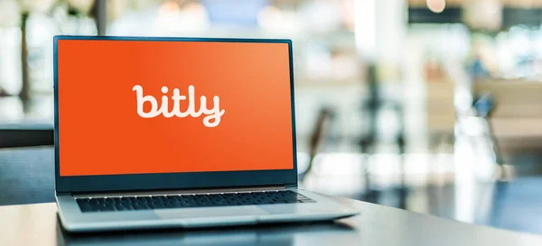 Poznan Pol Jan 2021 Laptopcomputer Met Het Logo Van Bitly — Stockfoto