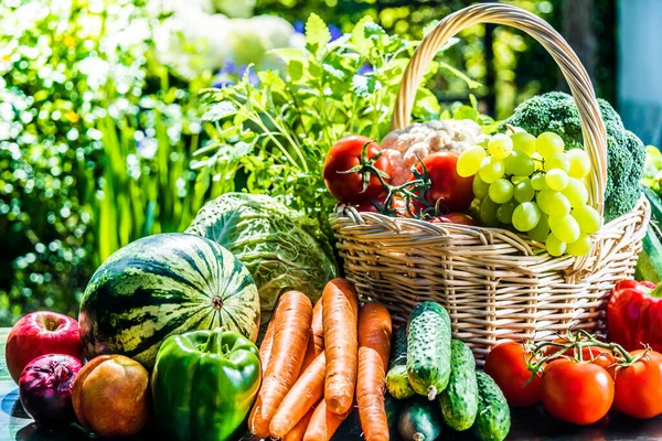 Variety Fresh Organic Vegetables Fruits Garden Balanced Diet — Stock Photo, Image