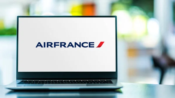 Poznan Pol Mar 2021 Laptop Computer Displaying Logo Air France — Stock fotografie