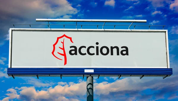 Poznan Pol Maj 2022 Reklama Billboard Logo Acciona Hiszpańskiego Koncernu — Zdjęcie stockowe